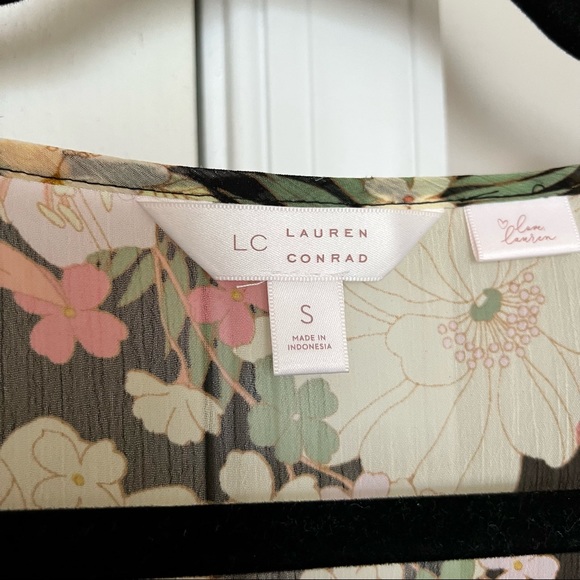 LC Lauren Conrad Printed Chiffon Peasant Top - Picture 3 of 4